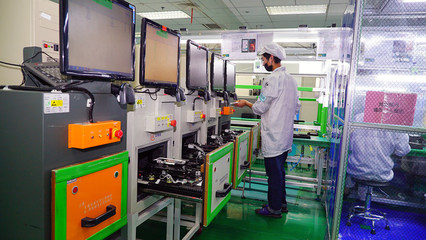 走进小米富士康工厂 探秘小米9从无到有的诞生之旅